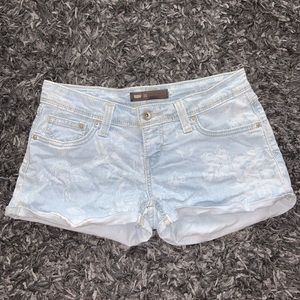 Levi’s jean shorts